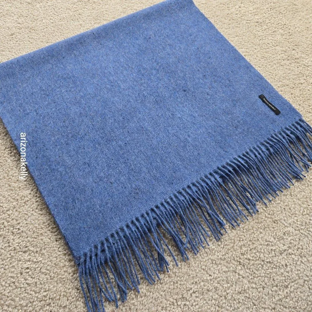 NWOT Banana Republic Wool Scarf Blue With Black Speckles